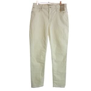 Madewell Straight-Leg Jeans in Off-White Cream